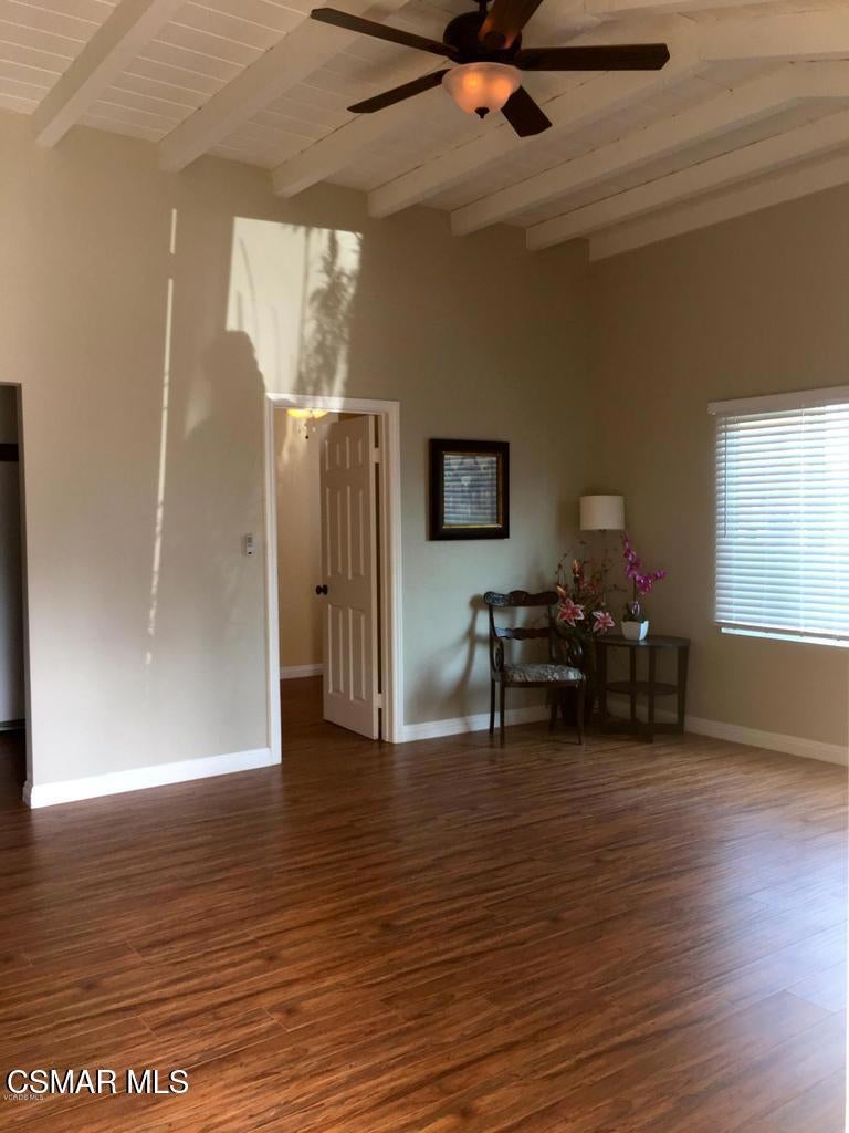 Properties 3 1874 Hubbard Street