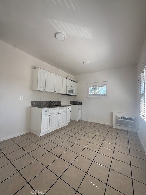 Photo of 1085 Hoffman Avenue #11, Long Beach, CA 90813 (MLS # OC26163411)