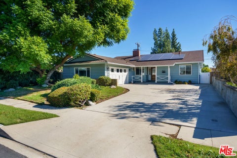 Photo of 8618 Melvin Avenue, Northridge, CA 91324 (MLS # 26104996)