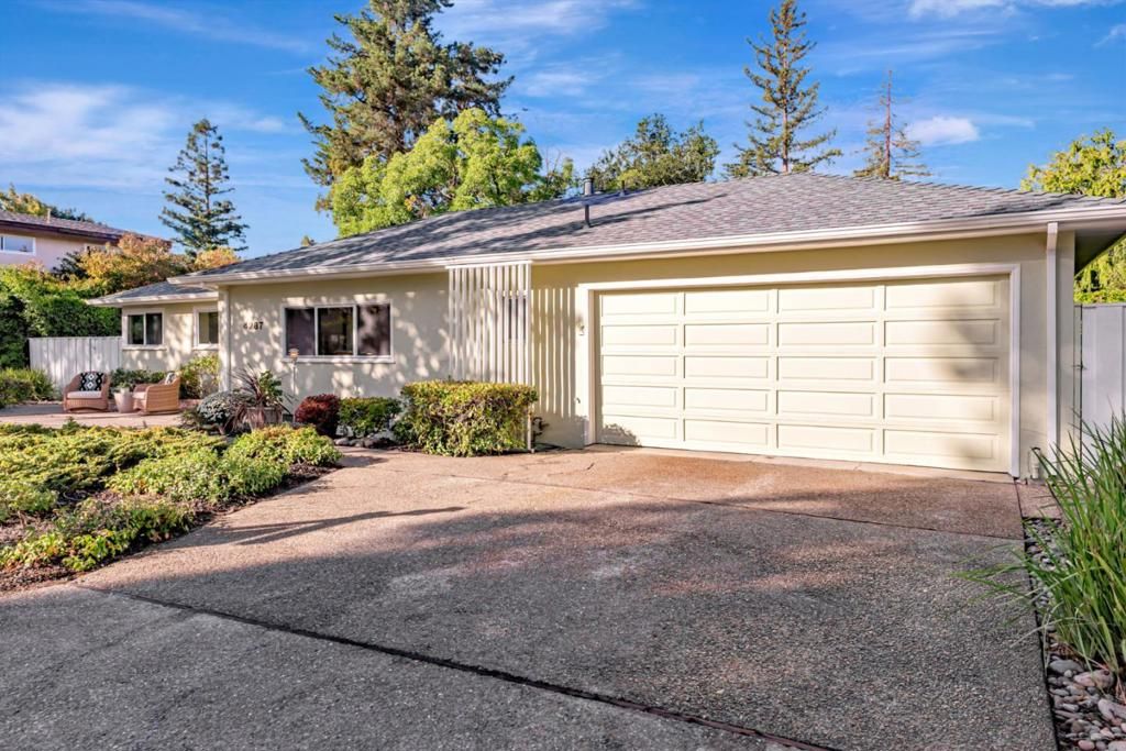 Photo of 4287 Pomona Avenue, Palo Alto, CA 94306 (MLS # ML82023735)