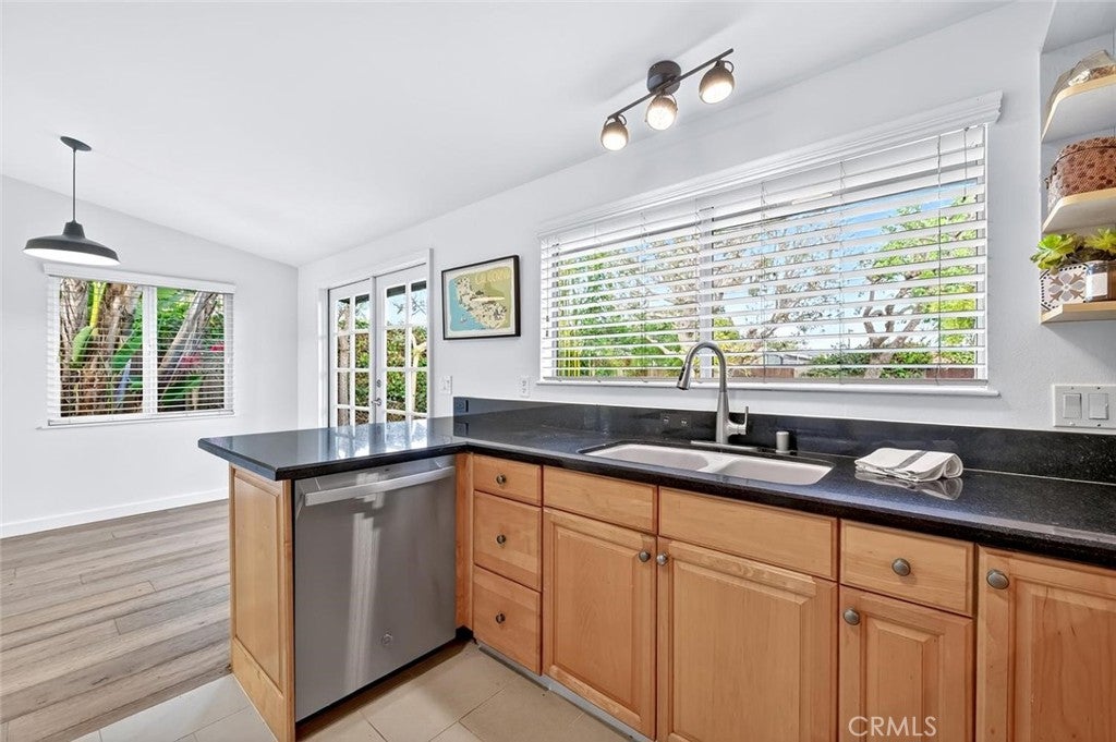 1962 Fullerton Avenue, Costa Mesa CA 92627 - Photo 32