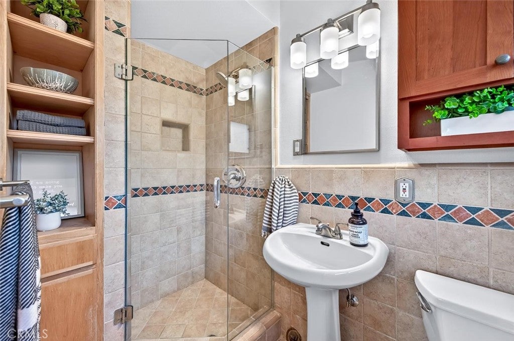 1962 Fullerton Avenue, Costa Mesa CA 92627 - Photo 18
