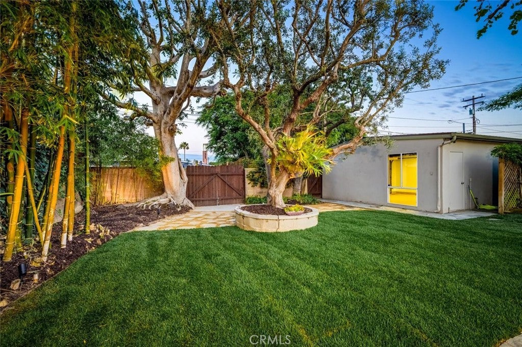 1962 Fullerton Avenue, Costa Mesa CA 92627 - Photo 42