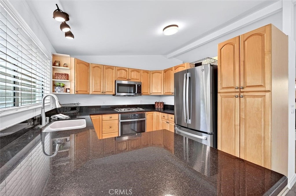 1962 Fullerton Avenue, Costa Mesa CA 92627 - Photo 12