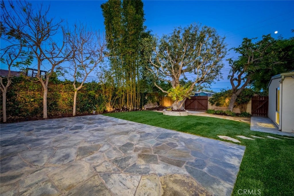 1962 Fullerton Avenue, Costa Mesa CA 92627 - Photo 46