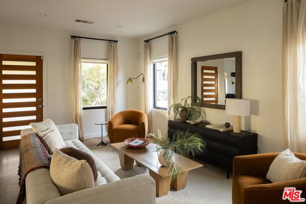 Photo of 5132 Range View Avenue, Los Angeles, CA 90042 (MLS # 26656747)