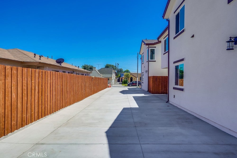 3409 Elizabeth Avenue