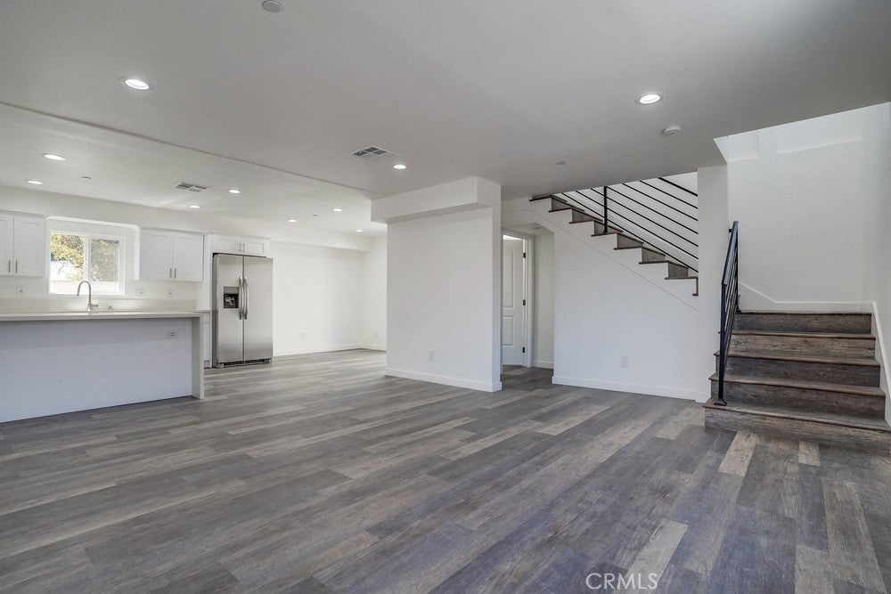 3409 Elizabeth Avenue