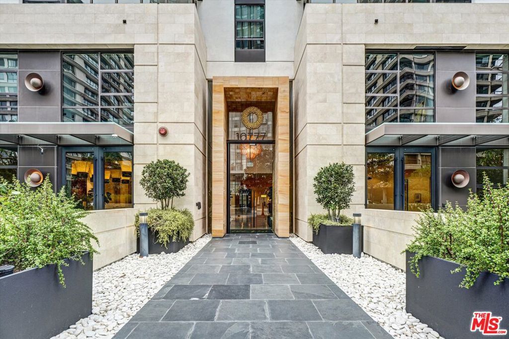 Photo of 10777 Wilshire Boulevard #207, Los Angeles, CA 90024 (MLS # 26648909)