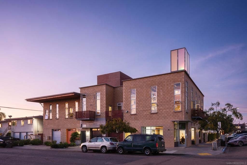 Photo of 2202 30th St St, San Diego, CA 92104 (MLS # 260006816SD)