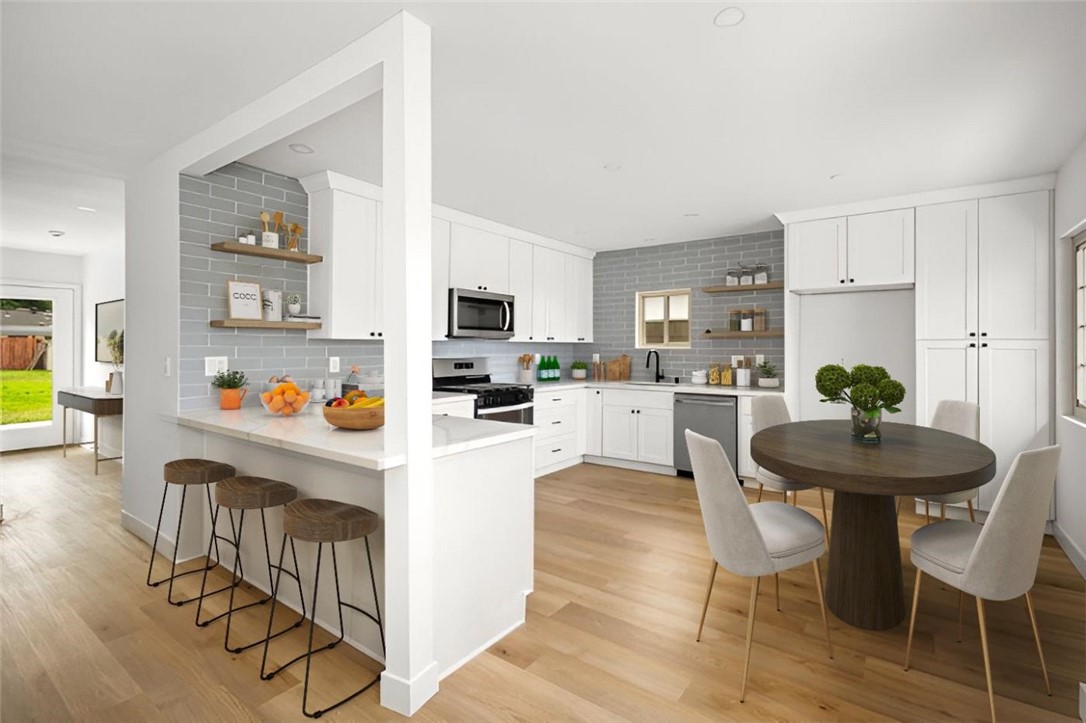 11744 Glenworth Street