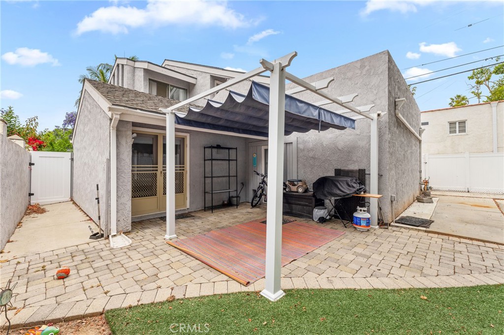 Los Cerritos (LC) - Residential