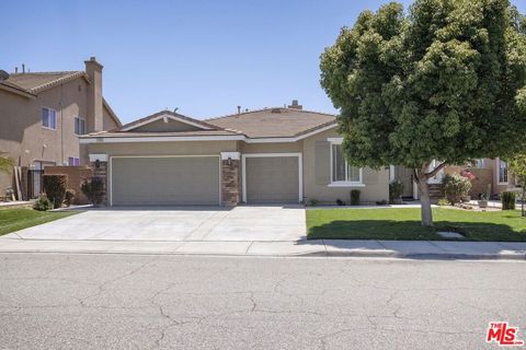 Photo of 27705 Bluff Vista Way, Menifee, CA 92584 (MLS # 26834355)