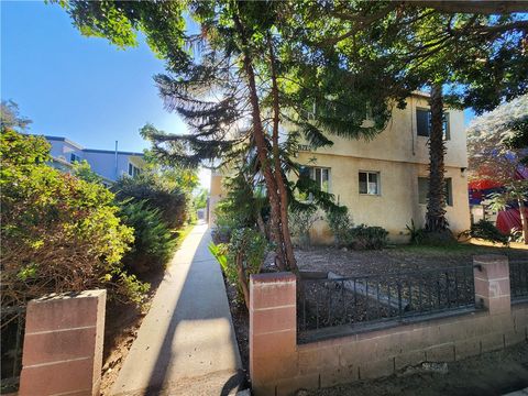 Photo of 1808 10th Street #6, Santa Monica, CA 90404 (MLS # SR26093826)