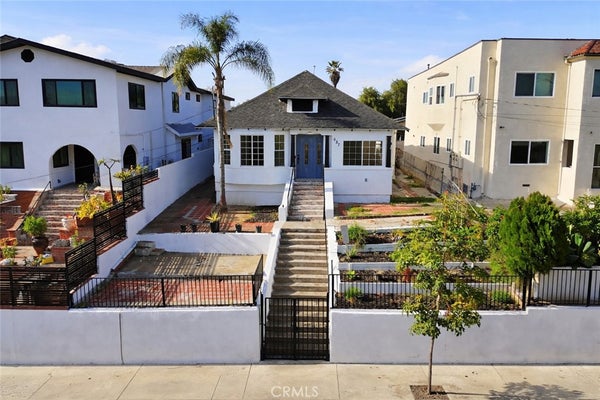 537 N CUMMINGS ST, LOS ANGELES, CA 90033 - Image a03a3c8bec3bd4ab61ebf556ecd2c519/1555875856