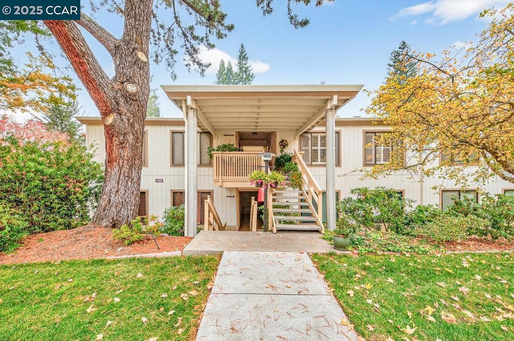 ROSSMOOR - Residential