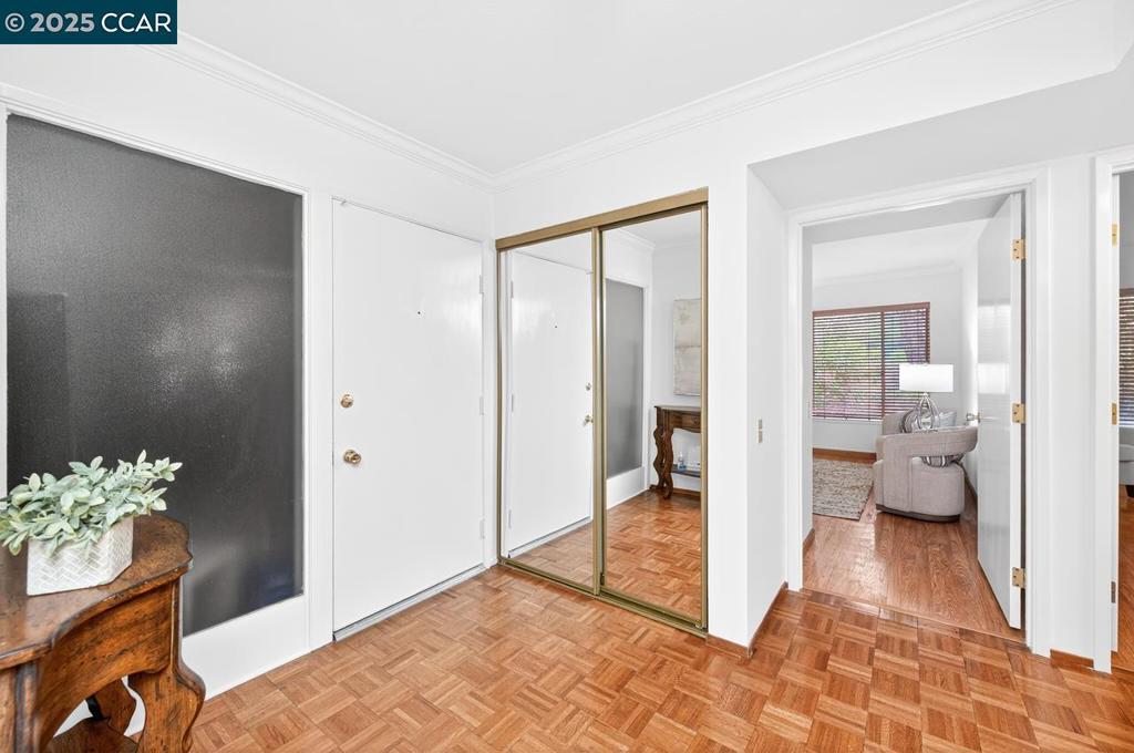 ROSSMOOR - Residential