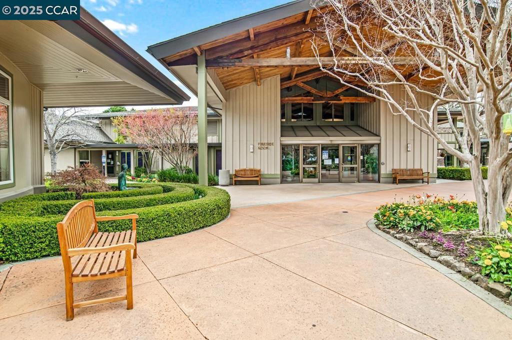 ROSSMOOR - Residential