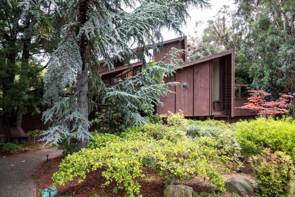 706 Tolman Drive, Stanford CA 94305