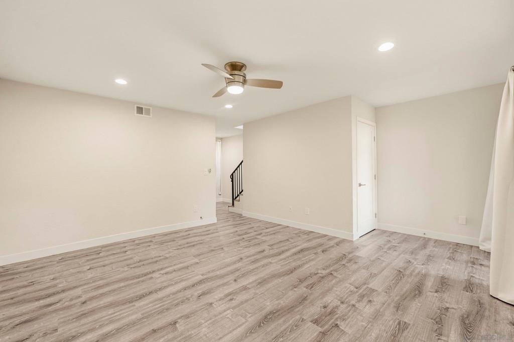 7525 Jerez Ct. F