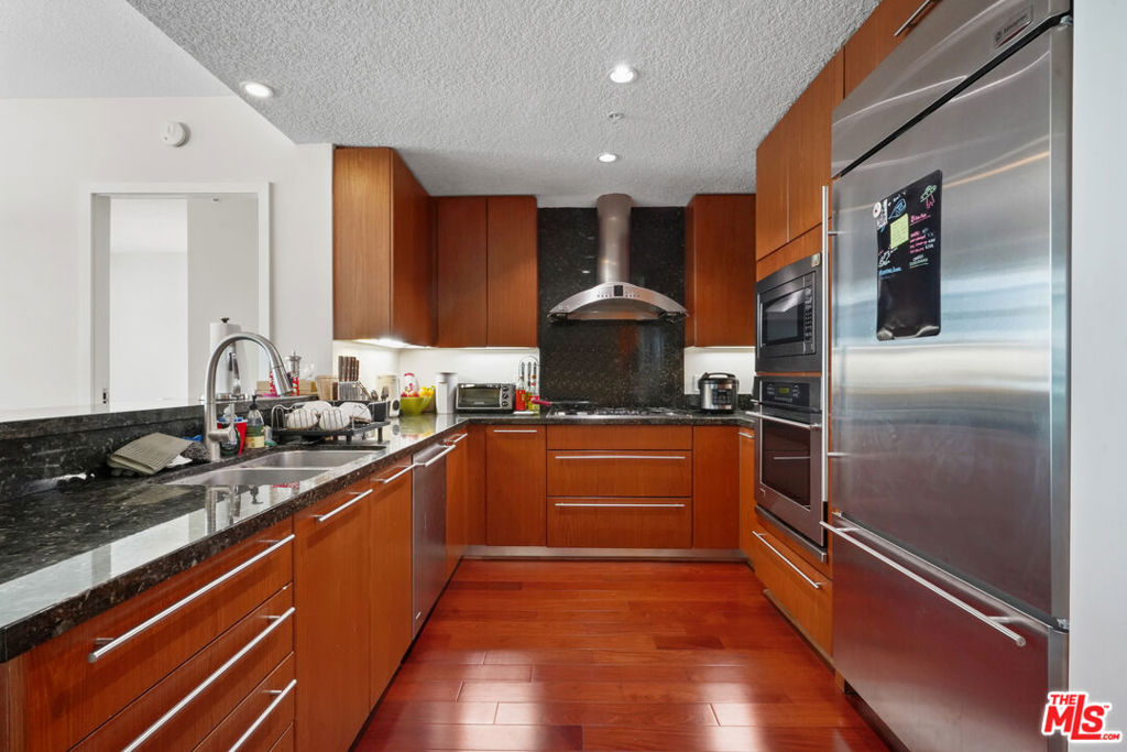 3141 Michelson Drive 1506