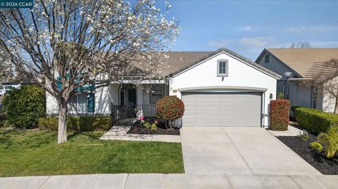 Photo of 1528 Katy Way Way, Brentwood, CA 94513 (MLS # 41126180)