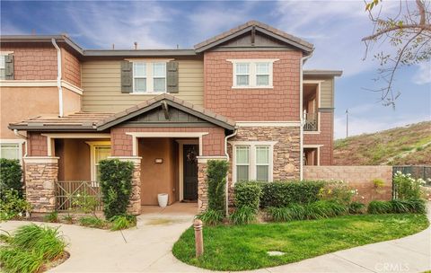 Photo of 16479 W Nicklaus Dr #124, Sylmar, CA 91342 (MLS # SR25275783)