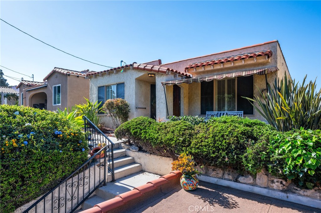 872 W 21st Street