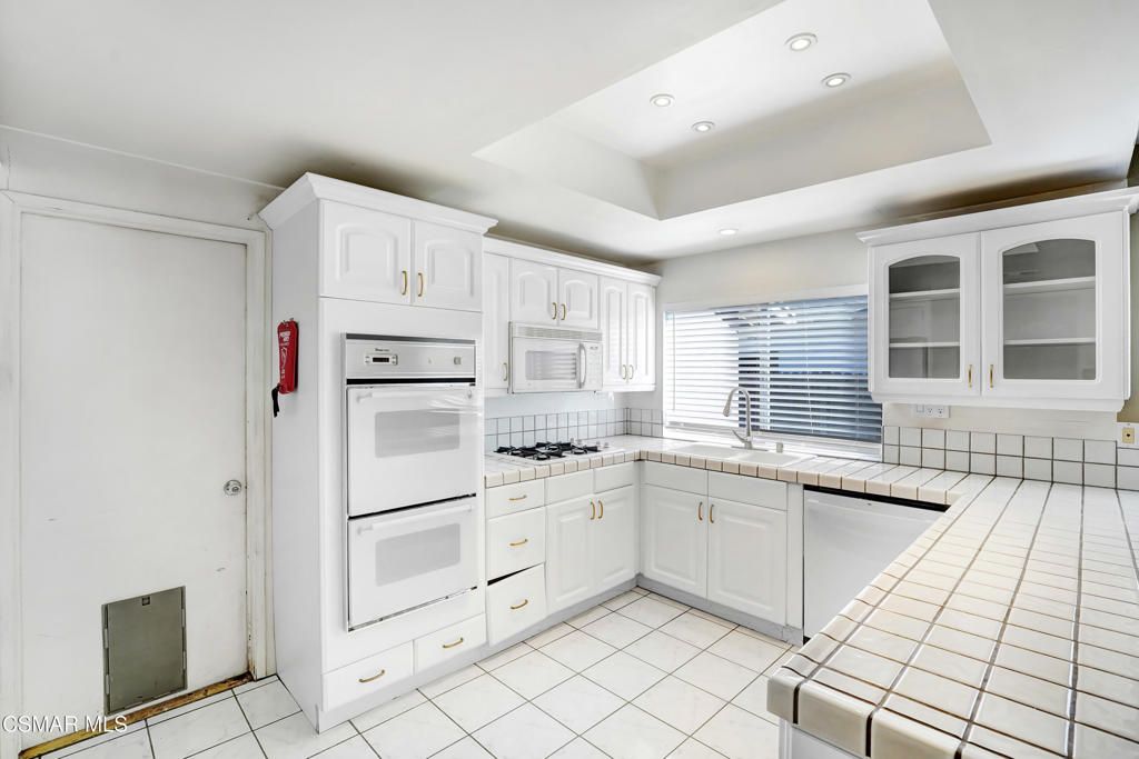 Photo of 2872 Galena Avenue, Simi Valley, CA 93065 (MLS # 226000251)