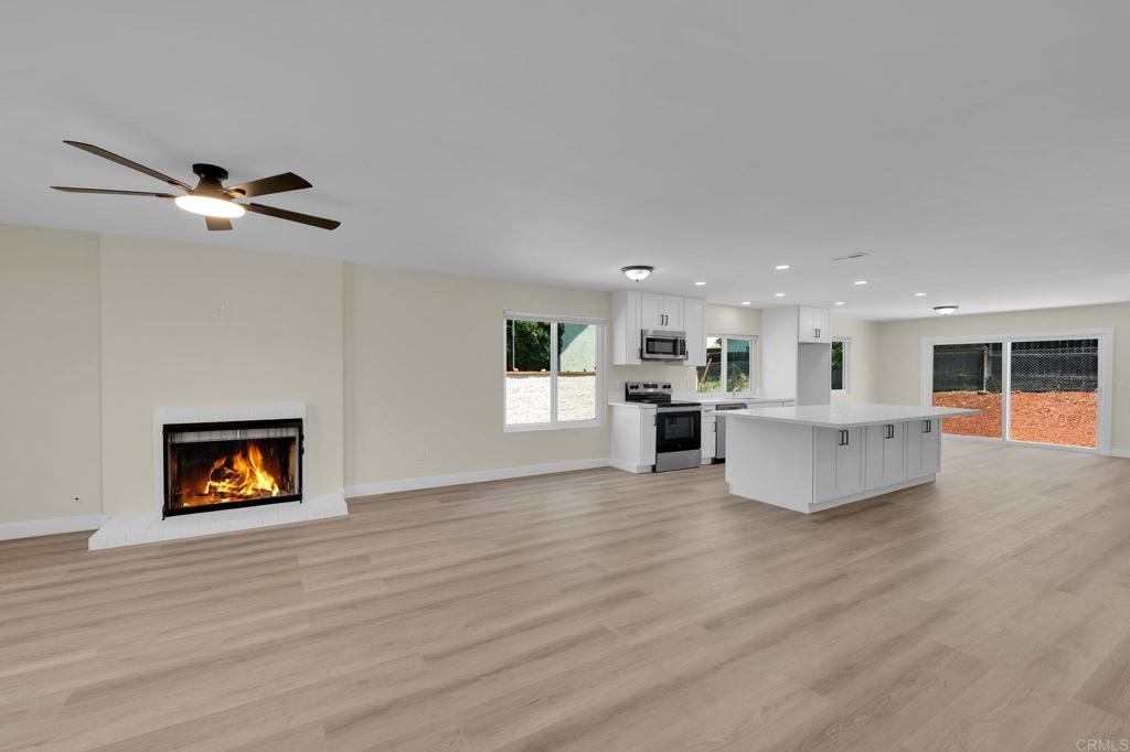 4946 Euclid Court