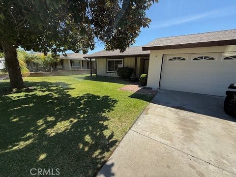 Photo of 518 E Walnut Ave, Glendora, CA 91741 (MLS # TR26062829)