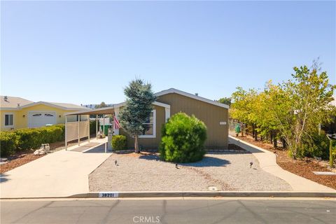 38201 Via La Colina Murrieta CA 92563