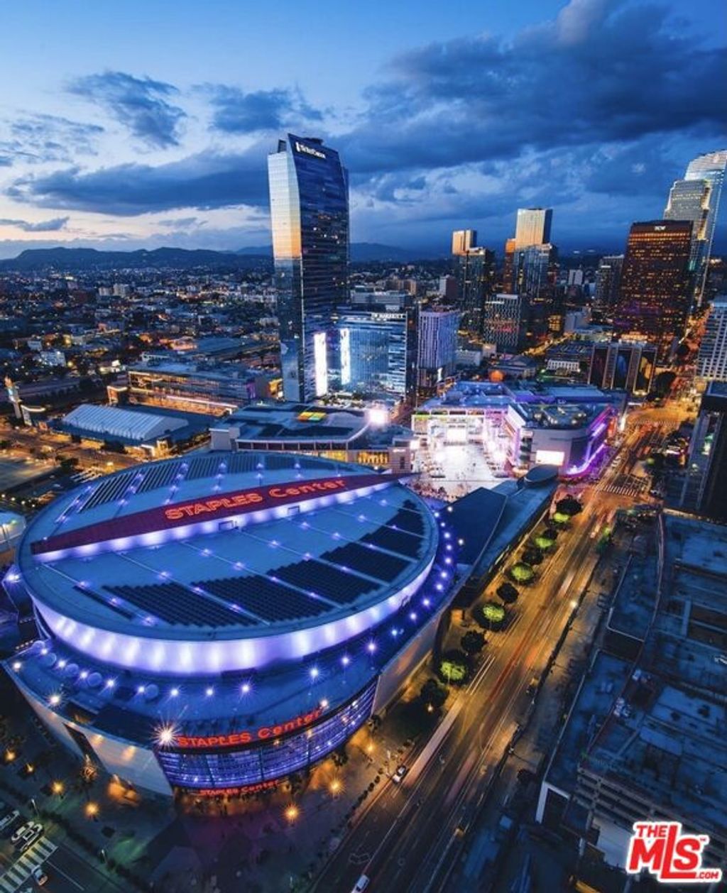 Photo of 900 W Olympic Boulevard #40D, Los Angeles, CA 90015 (MLS # 25519855)