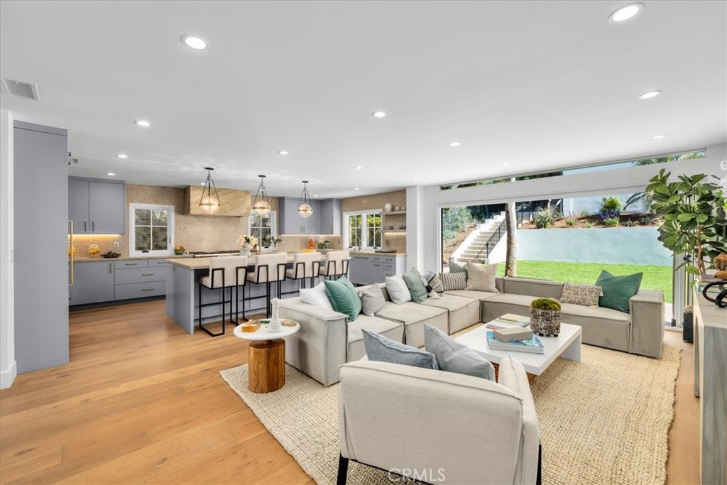 1736 Paseo Del Mar