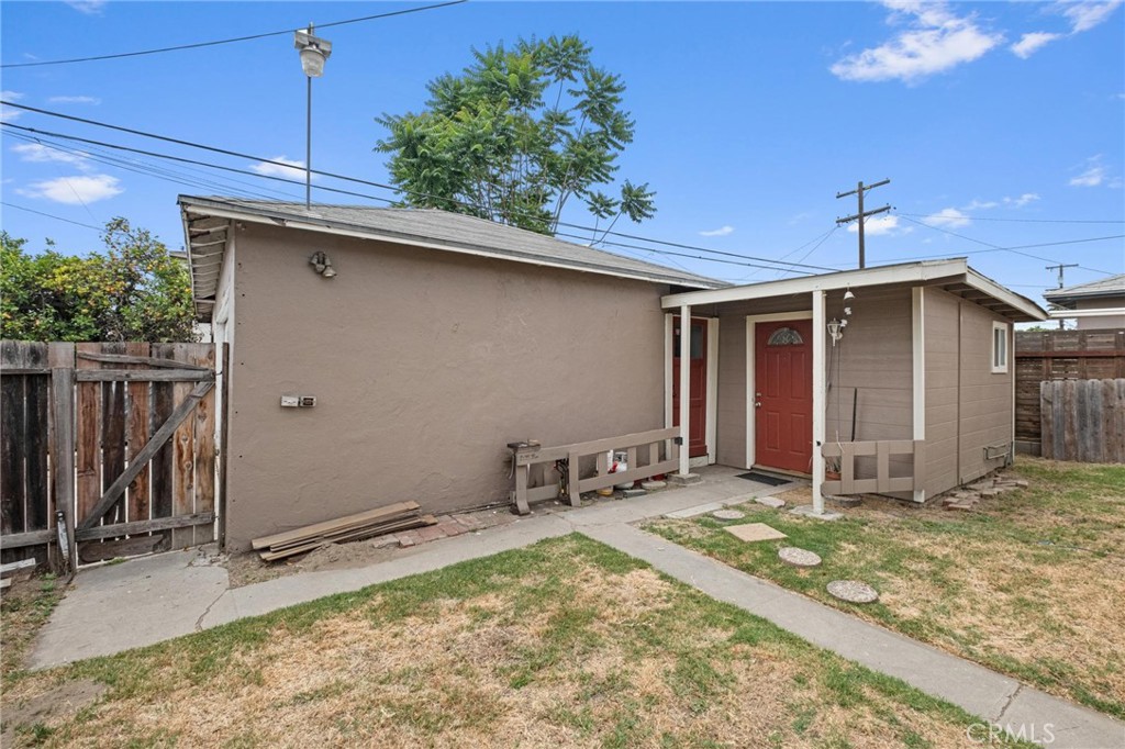 1040 E 67th Street