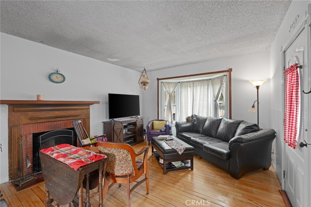 1040 E 67th Street