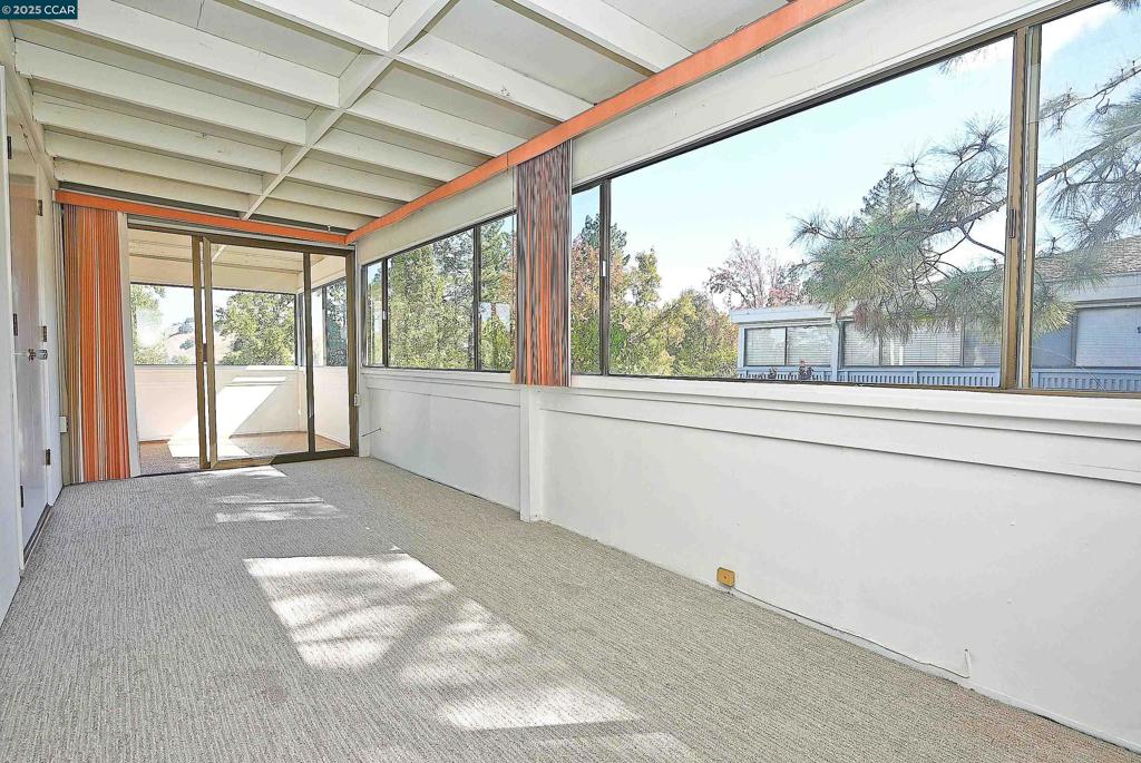 ROSSMOOR - Residential