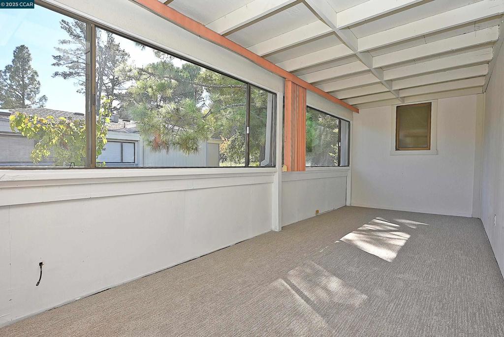 ROSSMOOR - Residential