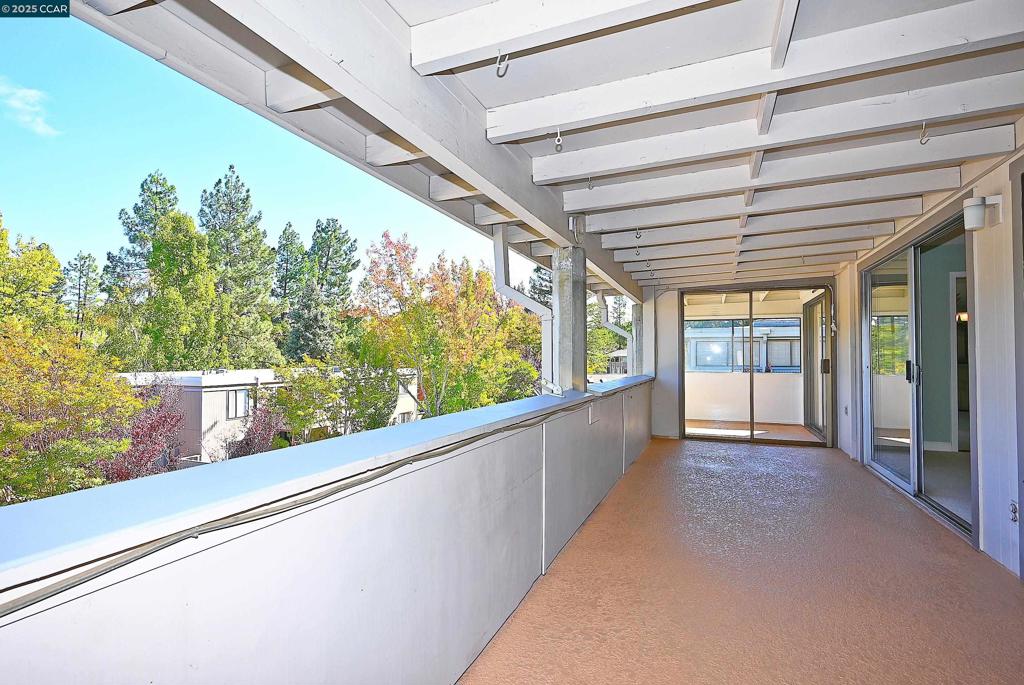 ROSSMOOR - Residential