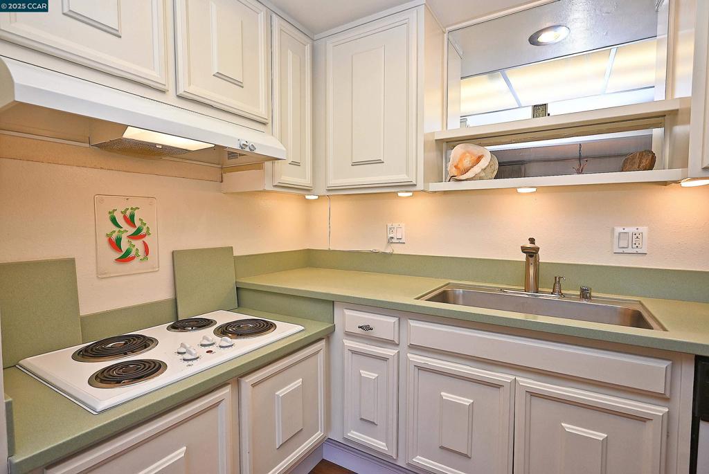ROSSMOOR - Residential