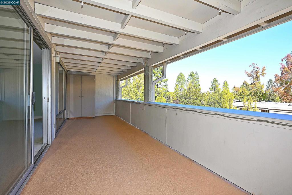 ROSSMOOR - Residential