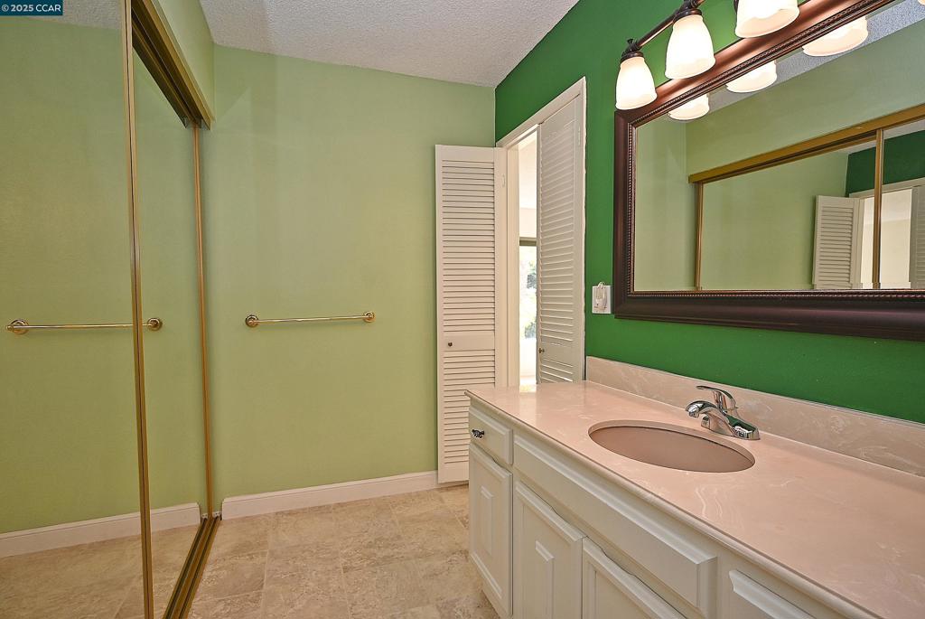 ROSSMOOR - Residential
