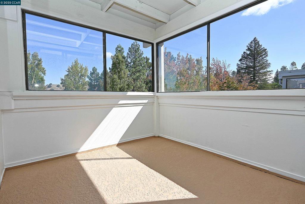 ROSSMOOR - Residential