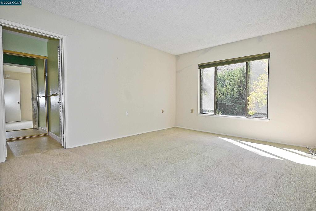 ROSSMOOR - Residential
