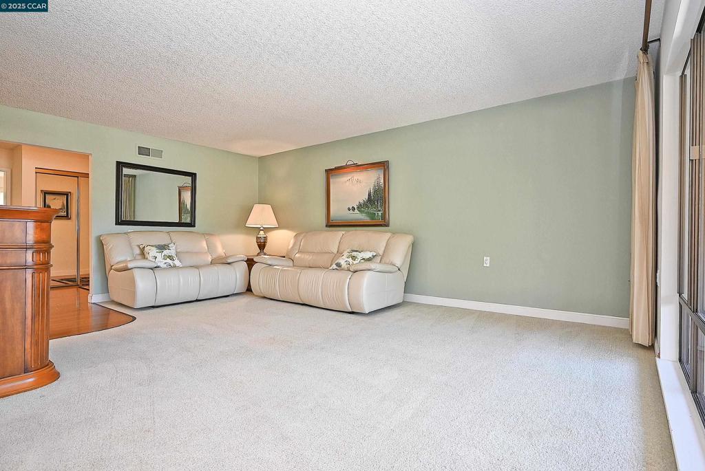 1361 Singingwood Ct 7