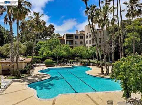 Photo of 300 N Civic Drive Dr #402, Walnut Creek, CA 94596 (MLS # 41120151)