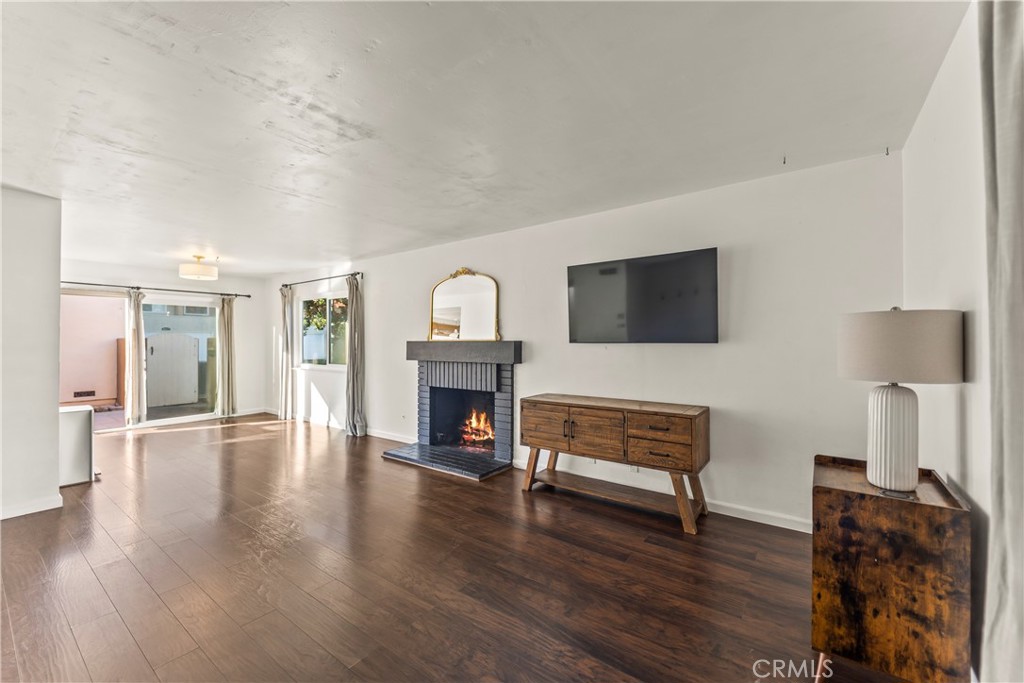 17641 Los Jardines W