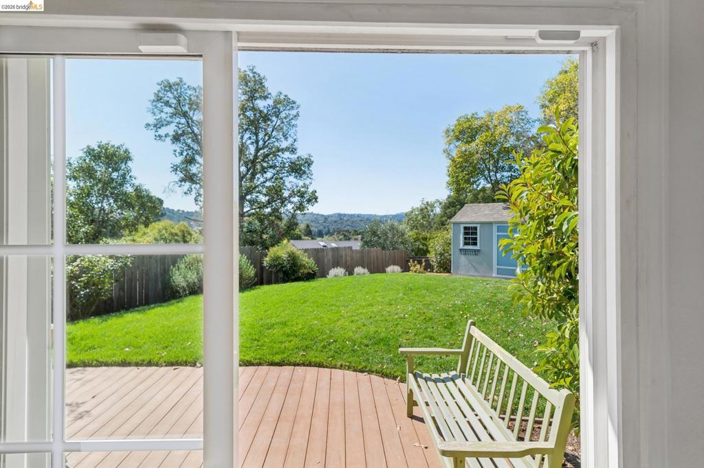 1321 Sunset Loop