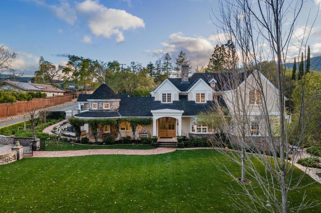 17930 Vineland Avenue