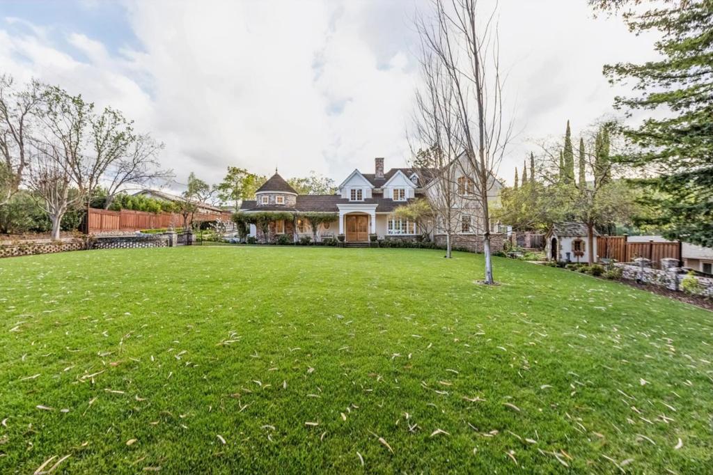 17930 Vineland Avenue